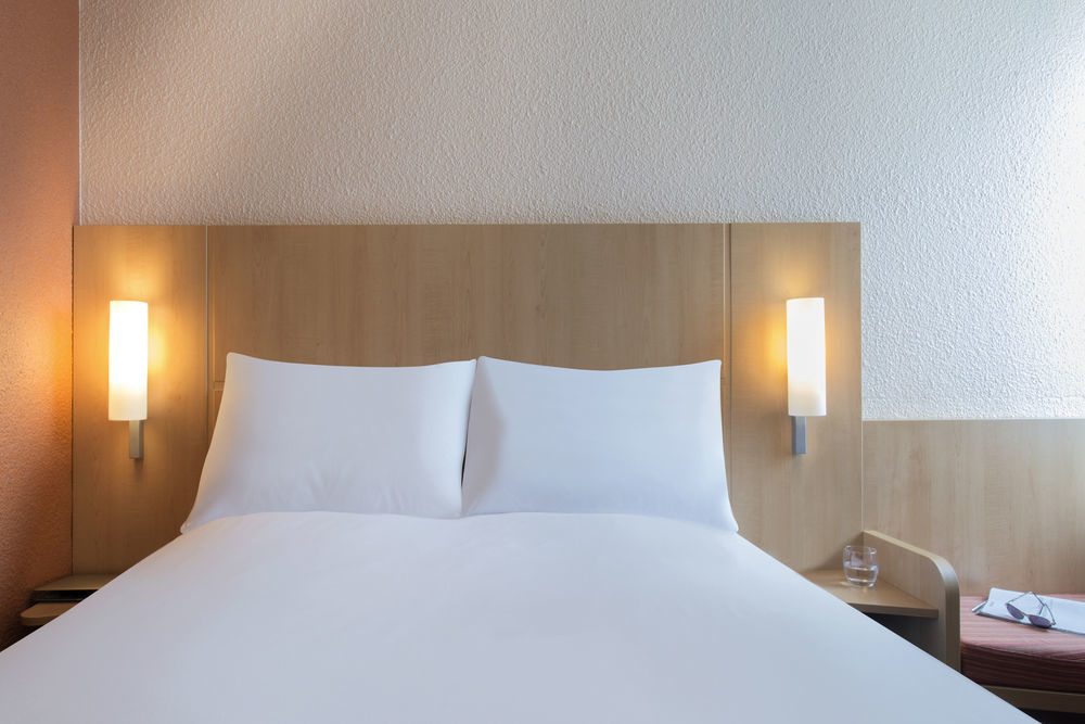 Ibis Centre Tour Bretagne Hotel 3*