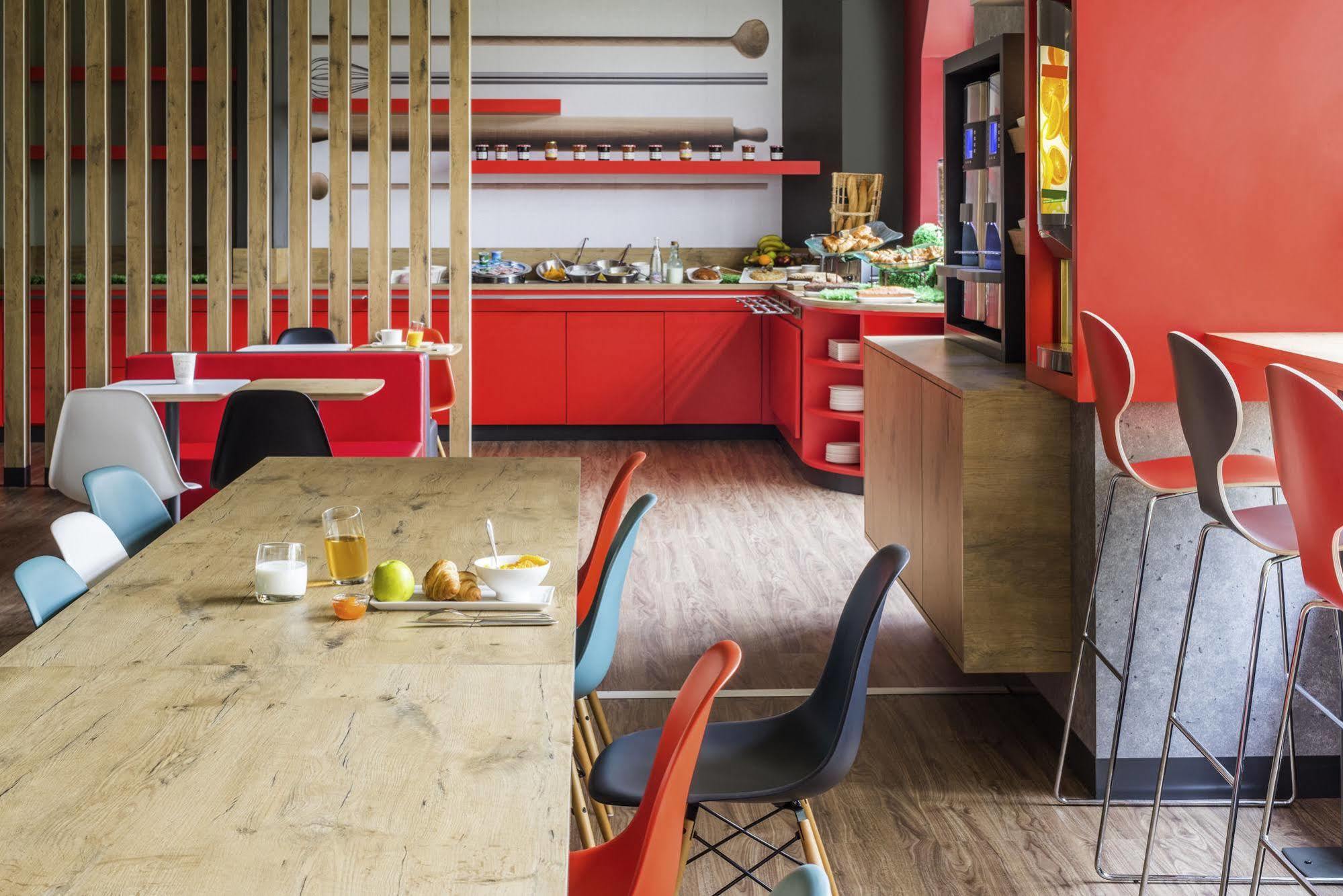 Ibis Centre Tour Bretagne Nantes