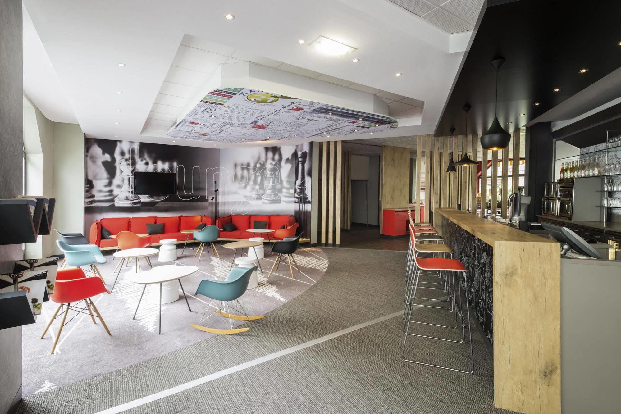 Ibis Centre Tour Bretagne 3* Nantes
